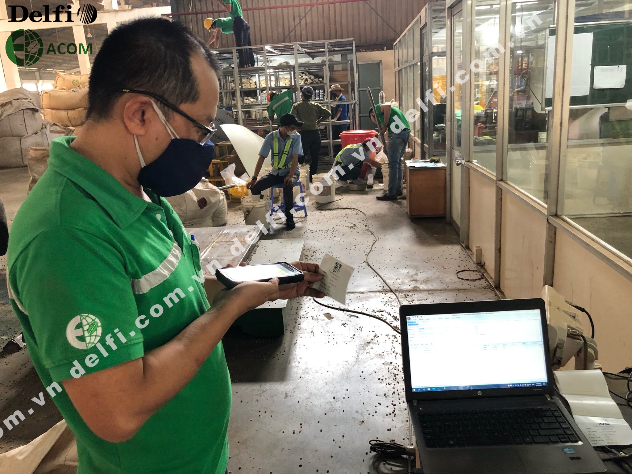 ACOM SỬ DỤNG GIẢI PHÁP QUẢN LÝ KHO BẰNG MÁY KIỂM KHO MÃ VẠCH